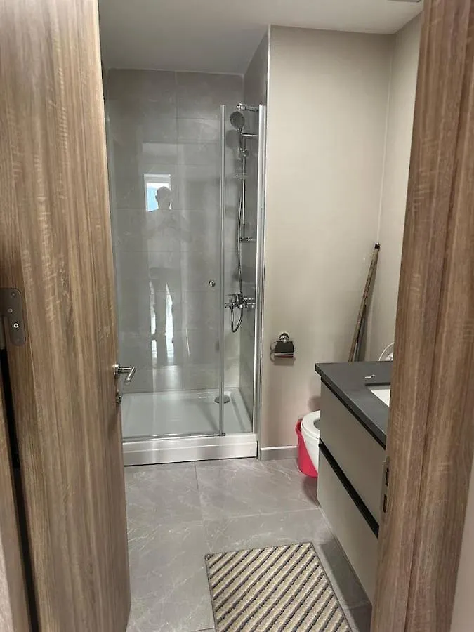 New Flat In Istanbul Apartment